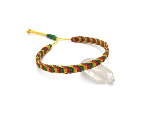 Pulsera Verde Amarillo y Rojo Trenzado de Macramé con Hilo Cerado. Hecho a mano en Francia. Ajustable, Unisex y resistente al agua. Ancho 6 mm. Color Bandera Lituania/Bolivia/Camerún/Mali Ref#3PP13