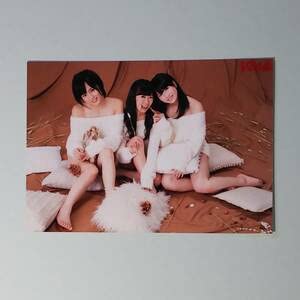 Amazon.co.jp: NMB48 山本彩 渡辺美優紀 横山由依 BOMB 生写真 b 検