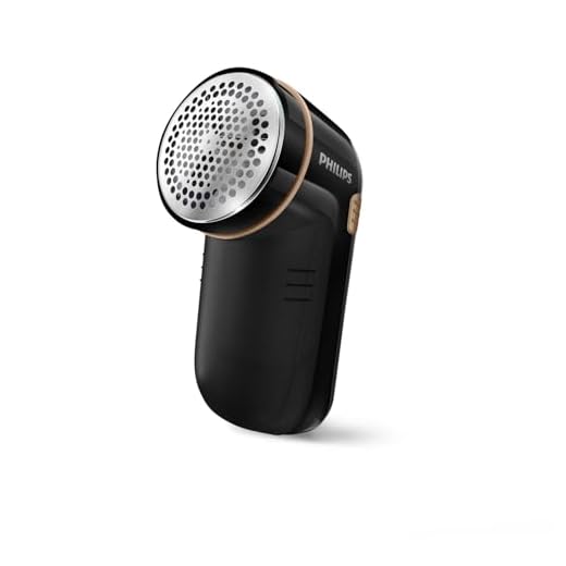 Philips Quitapelusas – 8800 RPM, Gran Cuchilla, 3 tamaños de Malla, Seguro en Todas Las Telas, contenedor fácil de Limpiar, Funciona con 2 Pilas AA, diseño Compacto (GC026/80)