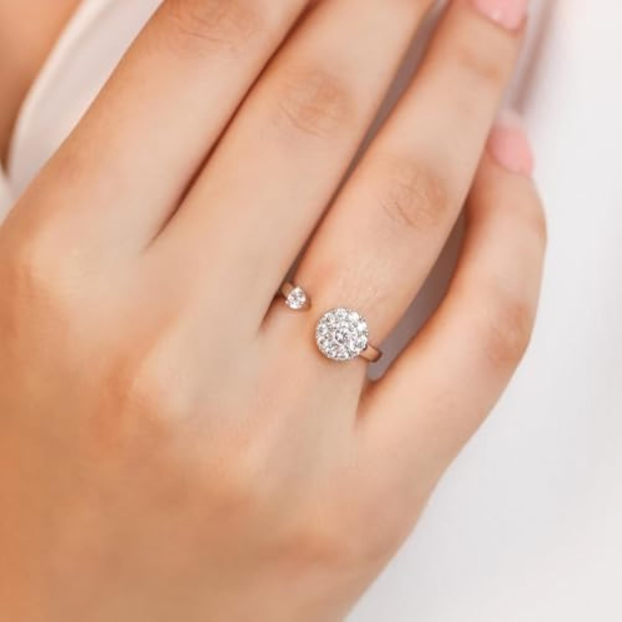 925 Sterling CZ Circular Spin Ring Rhodium Plated