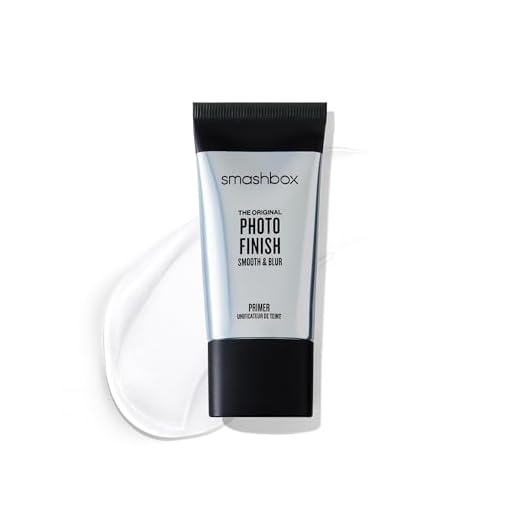 Smashbox Photo Finish Smooth & Blur Primer | Instantly Smooths Fine Lines and Pores for All Skin Types | Vitamins A & E Makeup Base with Blurring, Travel Size, 0.34 Fl Oz