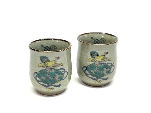 Kutani Hyakkaen Kutani Ware Pair teacups TakaraZukushi feat.Decorated Base