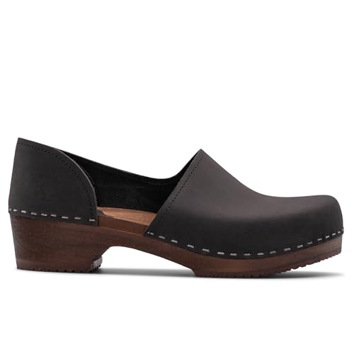 Sandgrens Closed-Back Nubuck Clogs