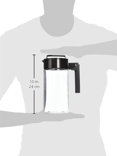 Takeya Airtight Pitcher - Durable BPA-Free Eastman Tritan Odor/Stain-Resistant Leakproof Lid for Iced Tea/Water Easy-Grip Silicone Handle Spill-Free Spout Fridge-Friendly Made in USA 1 Quart/Black
