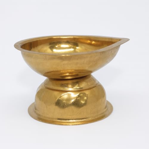 Image of Brass Diyas for Pooja with Stand | Oil Lamp Deepam Kundulu Jot Pooja Articles | Small Aarti Diya Pital Ka Deepak Stand Plate | Kamachi Samai Nilavilakku Mandir Utensils & Gifting