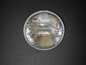 Sealed Beam Headlight (Halogen) - High/Low Beam (7 Inch Diameter)