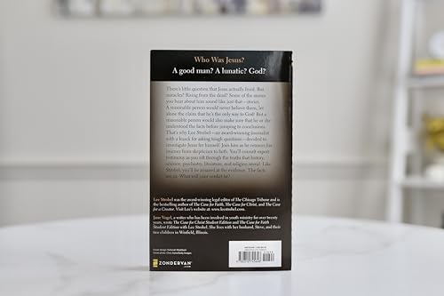 The Case for Christ Student Edition: A Journalist's Personal Investigation of the Evidence for Jesus (Case for ... Series for Students) - Image 2