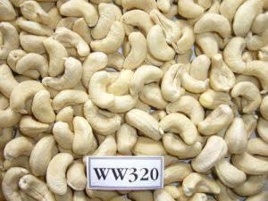 Image of Royal Star Premium Whole Cashew Nuts W320 - Fresh, Crunchy & Vacuum Packed - 1Kg | Healthy & Tasty Dry Fruit | Rich in Protein & Nutrients