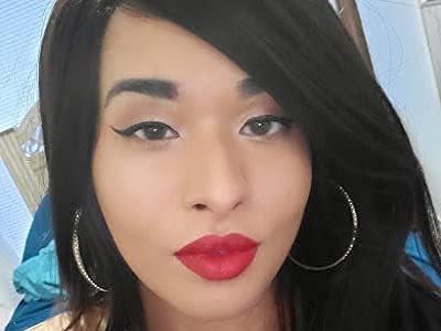 Miniatura 2 de Hickey Lipstick Colección de lápices labiales recargables Essentials  Da rienda suelta a tu belleza con cinco tonos perfectos