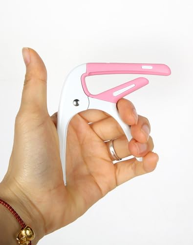 Capodastre guitare pour changer de tonalité facilement sans rayer le manche