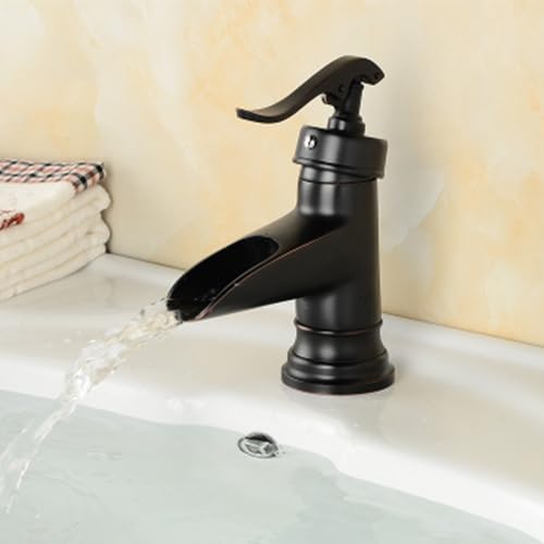 Robinet de lavabo effet cascade pour transformer vos toilettes en espace bien-être