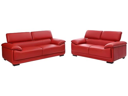 Le finiture eleganti di questo divano, risaltate da cuciture armoniose, da gambe in legno e da poggiatesta relax, lo renderanno un pezzo immancabile per il tuo salotto! Dimensioni: 3 posti: L204 x P97 x H95 cm, 2 posti; L170 x P97 x H95 cm.