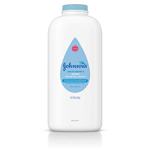 Johnson's Baby Powder with Naturally Derived Cornstarch Aloe & Vitamin E, Hypoallergenic, 22 oz