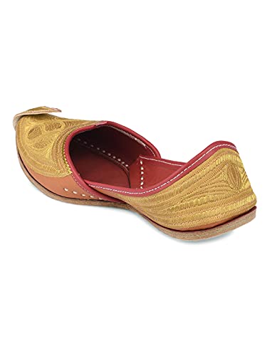 Image of DESI COLOUR Mens Mojari-Gold Emb Jutti