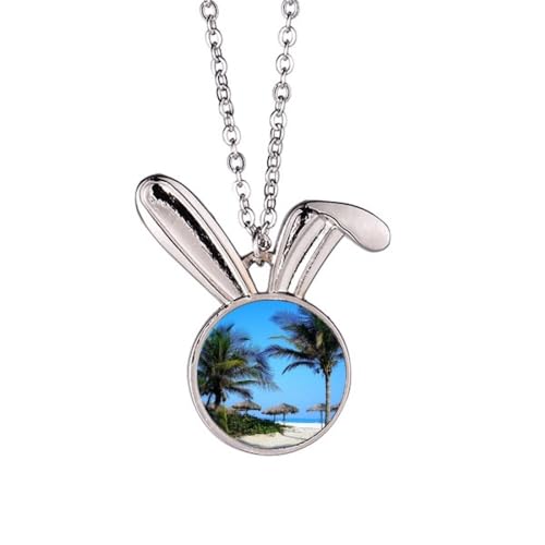 Collier lapin bleu océan pour ajouter de la couleur à un style sobre