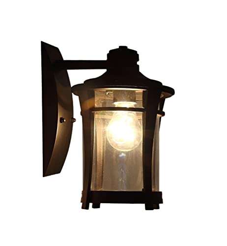 Maste en aluminium pour cette lampe murale d'extérieur étanche style American Pastoral Farmhouse