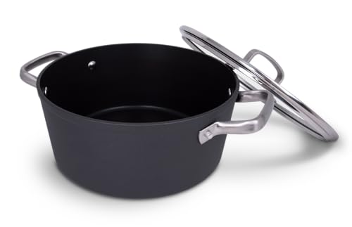 ARCOS Cazuela Antiadherente de 24 cm y 4,3 L | Aluminio Forjado | Adecuada para cualquier cocina | Mangos de Acero Inoxidable con Efecto Frío | Color Negro | Inducción completa. Serie Ollas Samoa