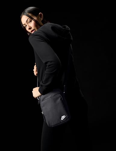 Nike Unisex Adult Heritage Crossbody Bag2