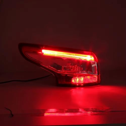 Feu arrière droit Nissan Qashqai 2016 cassé à remplacer - 4