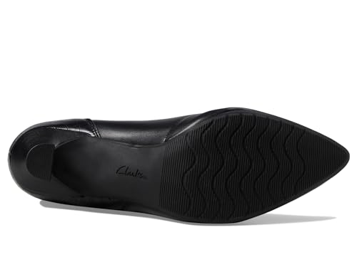 Clarks Women's Kataleyna Glow Ankle Boot3