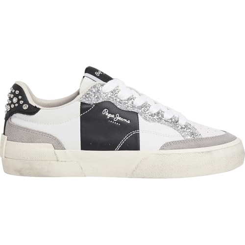 Sneaker bassa Milan Court W realizzata in combinazioni di colori e materiali con tomaia in pelle, glitter fantasy, borchie in metallo e cristalli sulla linguetta del tallone