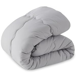 クモリ(Kumori) 掛け布団 ダブル オールシーズン 軽量 洗える 「TEIJIN 抗菌消臭中棉」 秋冬 2.85kg 暖かい ふんわり 柔らかい ほこりが出にくい 保温 通気 掛けふとん 年中使える グレー 190X210cm