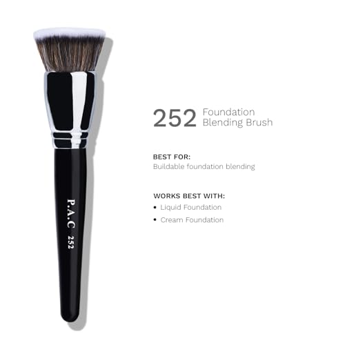 Image of PAC Foundation Blending Brush 252