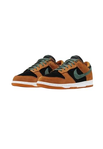 Image of Nike Men's Dunk Low Retro Shoes