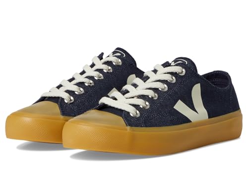 VEJA Women's Wata Ii Low Sneaker