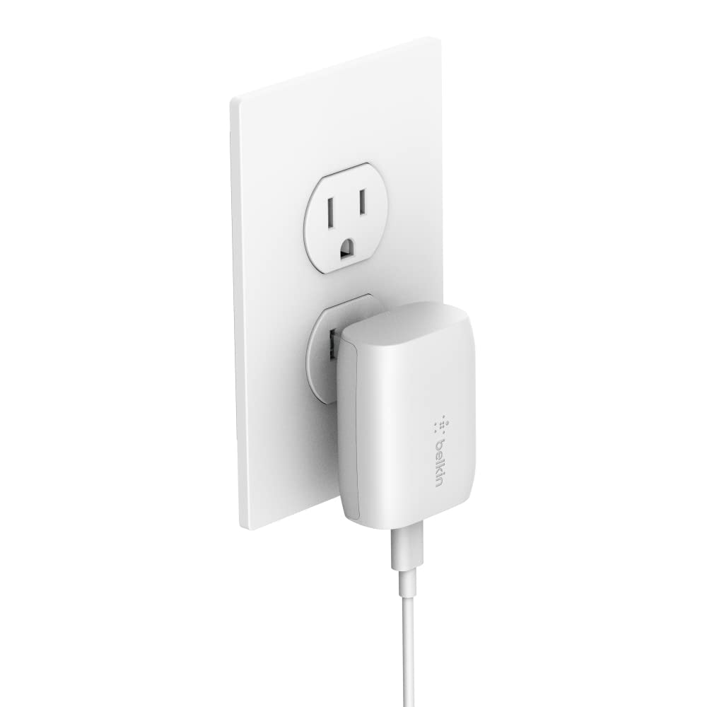 Amazon | Belkin 充電器 USB-C 20W PD 急速充電 iPhone 13 / 12 / 11