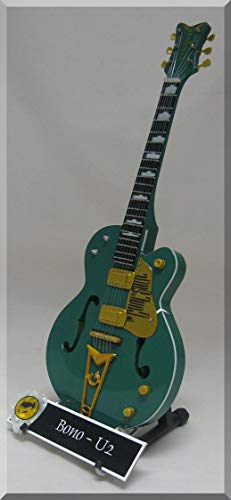 BONO U2 Guitare Miniature avec médiator - Les Beatles, Paul McCartney, John Lennon, RIngo Starr, George Harrison BONO U2 Guitare Miniature avec médiator – Image 3