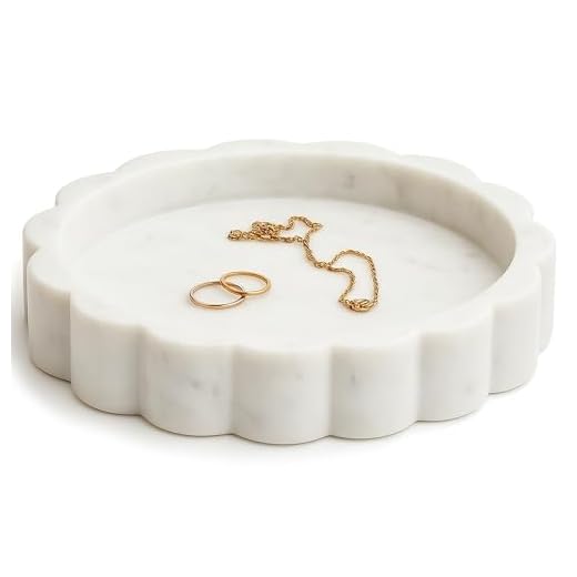 STRONA White Scalloped Marble Tray - 8" Round Stone Vanity Tray for Perfume & Jewelry, Marble Dish for Bathroom Countertop & Kitchen Counter, Decorative Tray for Bathroom & Kitchen, Modern Catchall