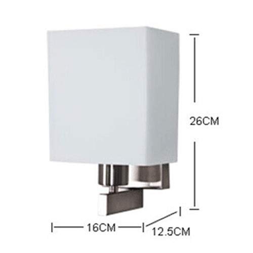 Libérez votre table de chevet grâce à cette lampe murale de lit multifonction