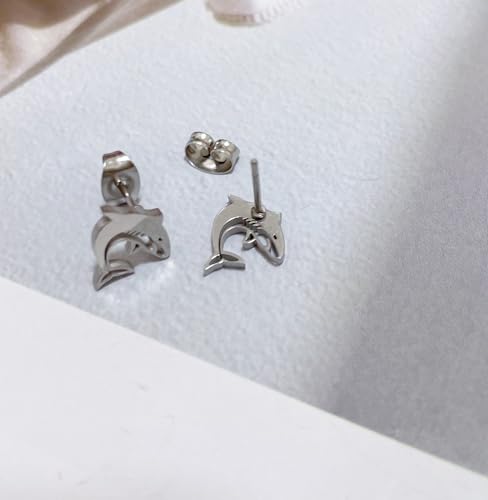 Minimalist Shark Small Stud Earrings Stainless Steel for Women Men Cute Punk Animal Cartilage Pierced Hypoallergenic Tiny Huggie Sleeper Studs Earring Fashion Jewelry Gifts3