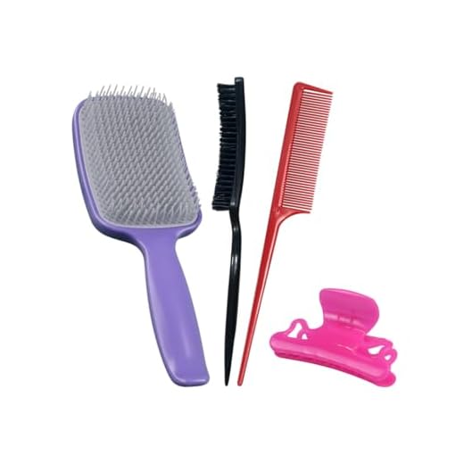 MARILU KIT PARA PENTEADO - 1 ESCOVA CONCAVA FLEX, 1 ESCOVA 3 FILEIRAS COM CERDAS FIRMES, 1 PENTE DE CABO FINO, 1 PRENDEDOR DE CABELO