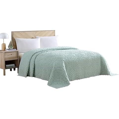 Beatrice Home Fashions Wedding Ring Chenille Bedspread, Queen, Blue Cover