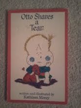 Paperback Otto Shares a Tear Book