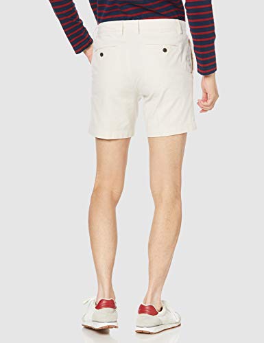 Image of Amazon Essentials Men's Slim-Fit 7 inch Lightweight Comfort Stretch Oxford Shorts with Tapered Leg