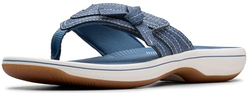 Image of Clarks Women's Breeze Dalia Cloudsteppers Flip Flop