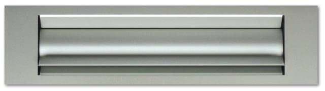Entrée de courrier GOETTENS en alu anodisé argent durable et élégante pour porte d'entrée