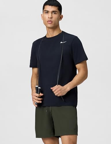 Image of Nike Men's Form Dri-FIT 7 inch Workout Shorts; Unlined Training Shorts