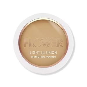 FLOWER Beauty By Drew Barrymore Light Illusion Perfecting Powder – Powder Foundation + Setting Powder for Makeup – Medium Buildable Coverage – Natural Glow + Flawless Finish (Caramel)