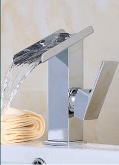 Robinet de salle de bains cascade pour vasque et évier moderne en laiton