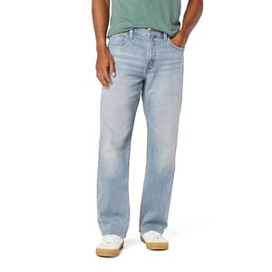 Signature by Levi Strauss & Co. Gold Men’s Loose Fit Jeans