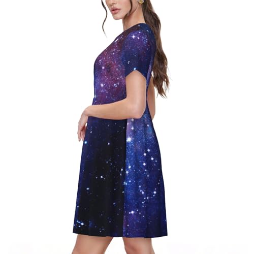 Robe d'été chic bleue et violette aux finitions soignées