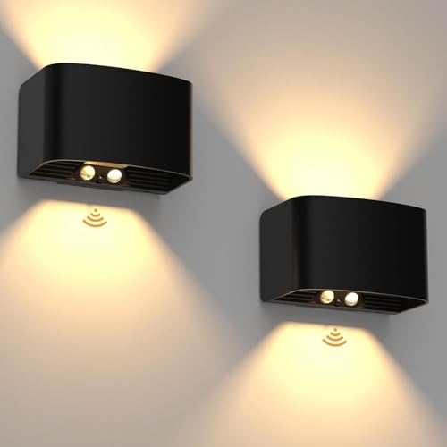Rechargeable Applique Murale avec Détecteur de Mouvement, 2 Pièces Sans Fil Lampe Murale avec Télécommande, 3000K Blanc Chaud Applique Murale pour Intérieur/Extérieur, Faisceau Lumineux Réglable