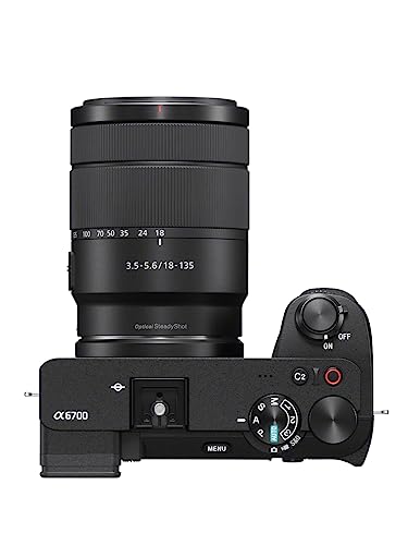 Sony Alpha 6700 | Appareil Photo Hybride APS-C INCL. 18-135mm Objectif (Mise au Point AF basée sur l'IA, stabilisation d'image sur 5 Axes, vidéo 4k 120p, écran Tactile)