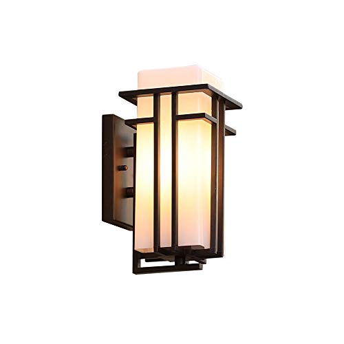 Applique lampe murale haut de gamme en verre givré et structure carrée pour villa d'exception