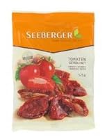 Un goût d'été : les demi-tomates rouges, sucrées et fruitées, ont mûri et séché sous le soleil des Pouilles, Dans le pesto rosso ou les pâtes, elles sont indispensables dans la cuisine méditerranéenne Les vacances dans votre assiette : agrémentez vos...