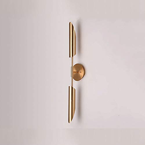 Focos de pared y apliques modernos de metal para la iluminación de una sala de estar